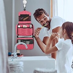 ** Descubre los Tipos de Neceseres Colgantes para Baño